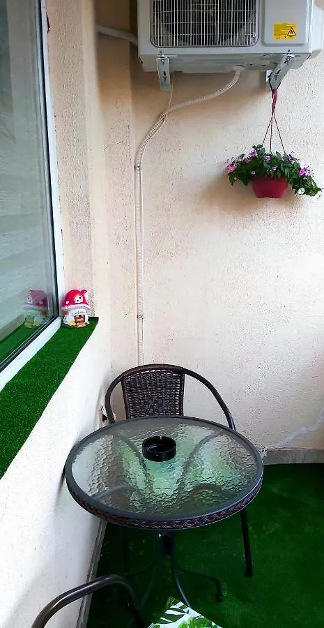 Mam'S Apartment In The Center Varna